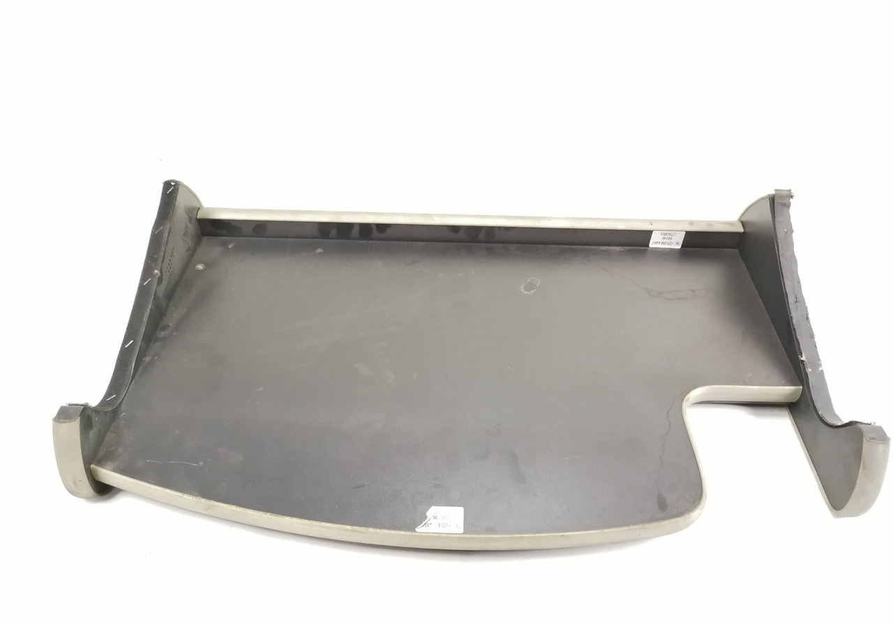 MAN Armatuurlaua pealne lisalaud - Universal part for Truck: picture 4 MAN Armatuurlaua pealne lisalaud - Universal part for Truck: picture 4