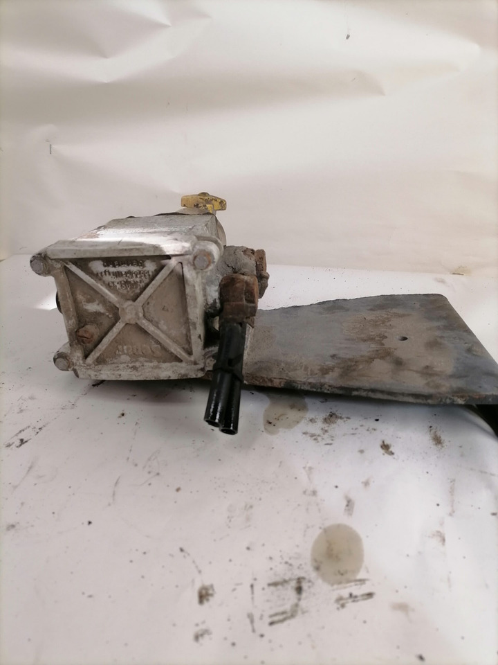 MAN Fuel separator 81125016044 - Fuel filter for Truck: picture 3 MAN Fuel separator 81125016044 - Fuel filter for Truck: picture 3