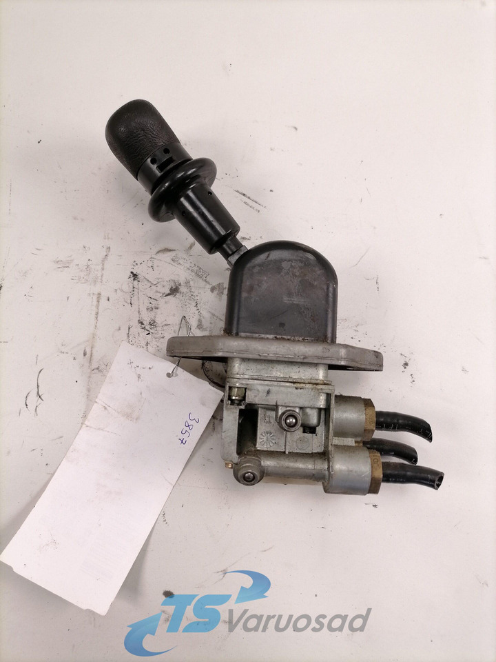 MAN Handbrake control lever 9617231180 - Universal part for Truck: picture 2 MAN Handbrake control lever 9617231180 - Universal part for Truck: picture 2