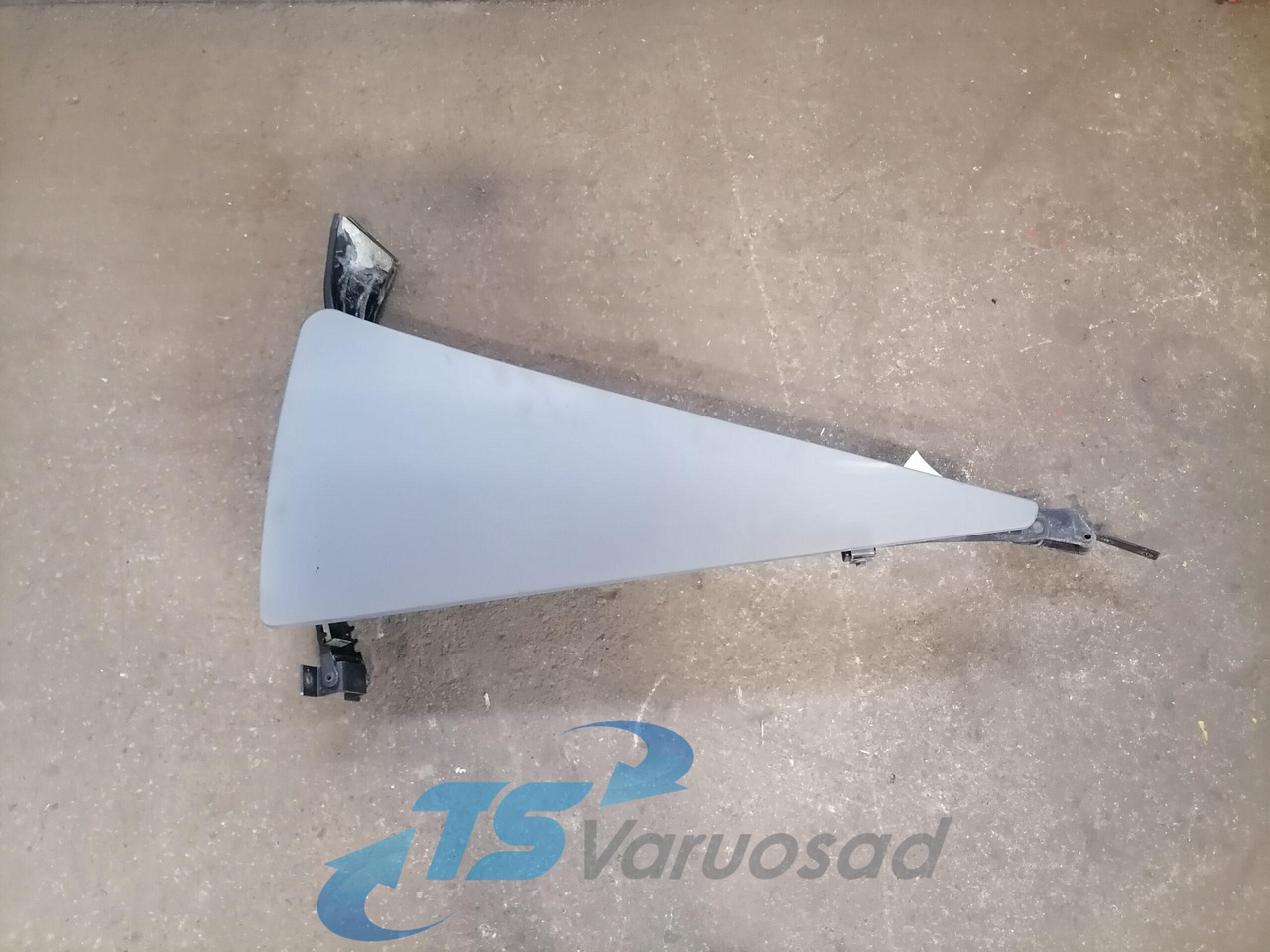 Mercedes-Benz Kabiini tuulesuunaja, ülemine vasak A9417902365 - Aerodynamics/ Spoiler for Truck: picture 1 Mercedes-Benz Kabiini tuulesuunaja, ülemine vasak A9417902365 - Aerodynamics/ Spoiler for Truck: picture 1