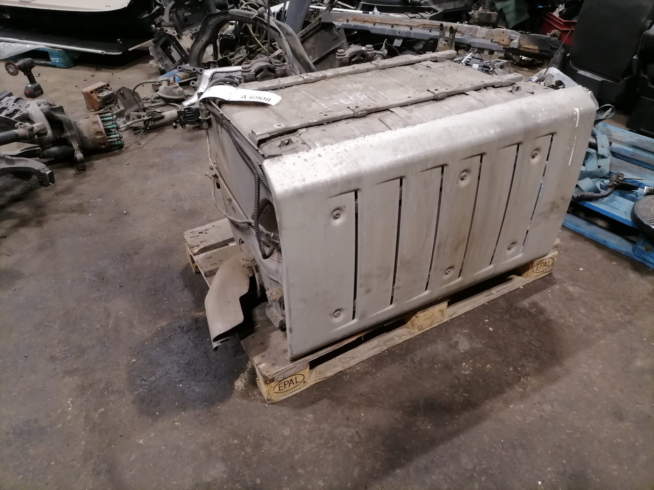 Mercedes-Benz Muffler A0064908512 - Muffler for Truck: picture 1 Mercedes-Benz Muffler A0064908512 - Muffler for Truck: picture 1