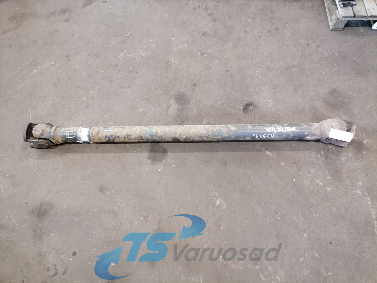 Mercedes-Benz Propeller shaft A6574101802 - Propeller shaft for Truck: picture 1 Mercedes-Benz Propeller shaft A6574101802 - Propeller shaft for Truck: picture 1