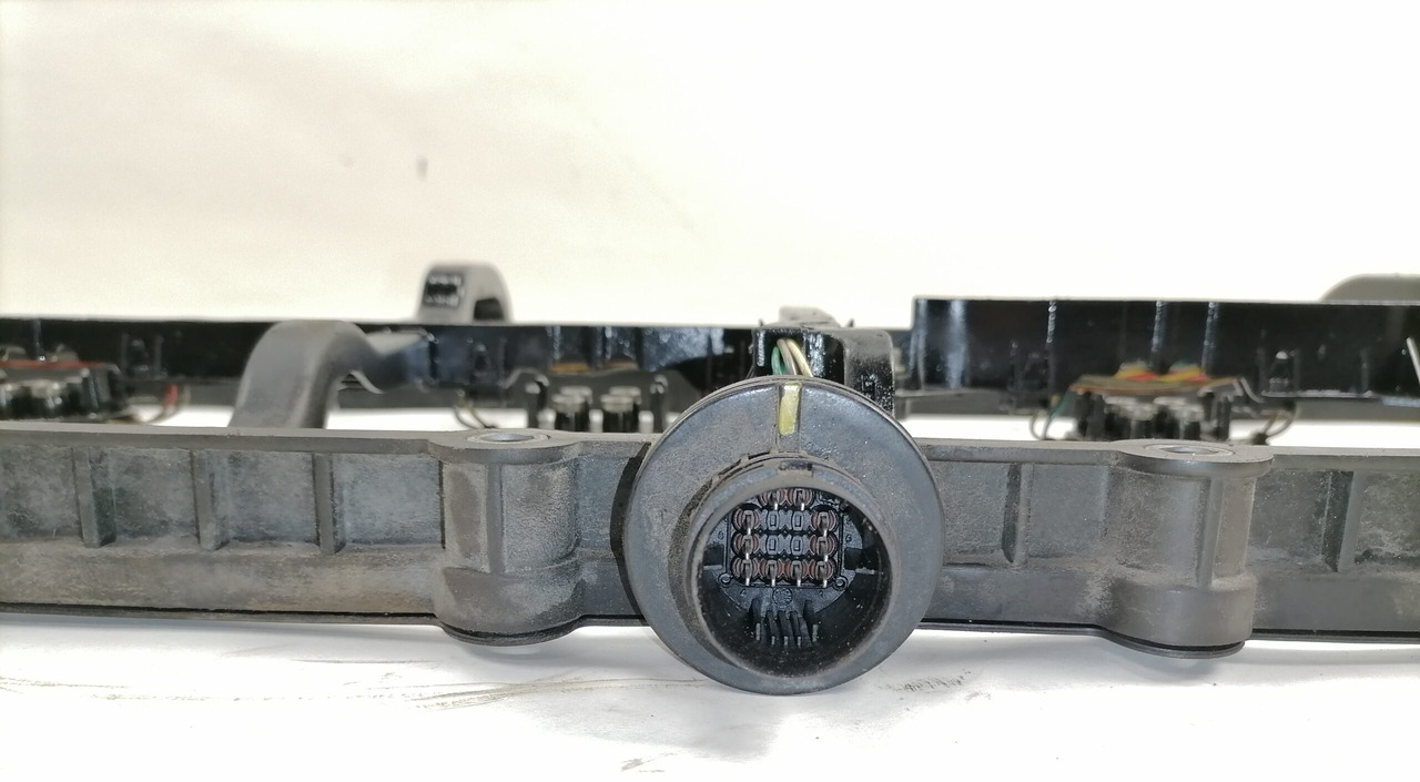 Mercedes-Benz Vahekaas A4710100179 - Cylinder head for Truck: picture 5 Mercedes-Benz Vahekaas A4710100179 - Cylinder head for Truck: picture 5