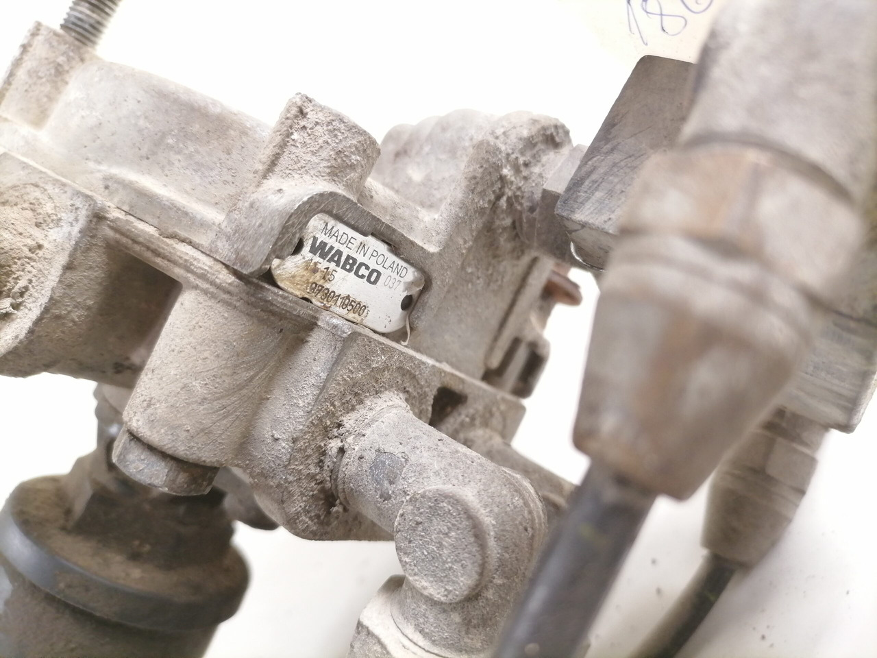 Scania Air pressure control valve 9730110500 - Brake valve for Truck: picture 2 Scania Air pressure control valve 9730110500 - Brake valve for Truck: picture 2