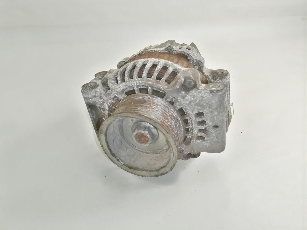 Scania Alternator 2395908 - Alternator for Truck: picture 2 Scania Alternator 2395908 - Alternator for Truck: picture 2