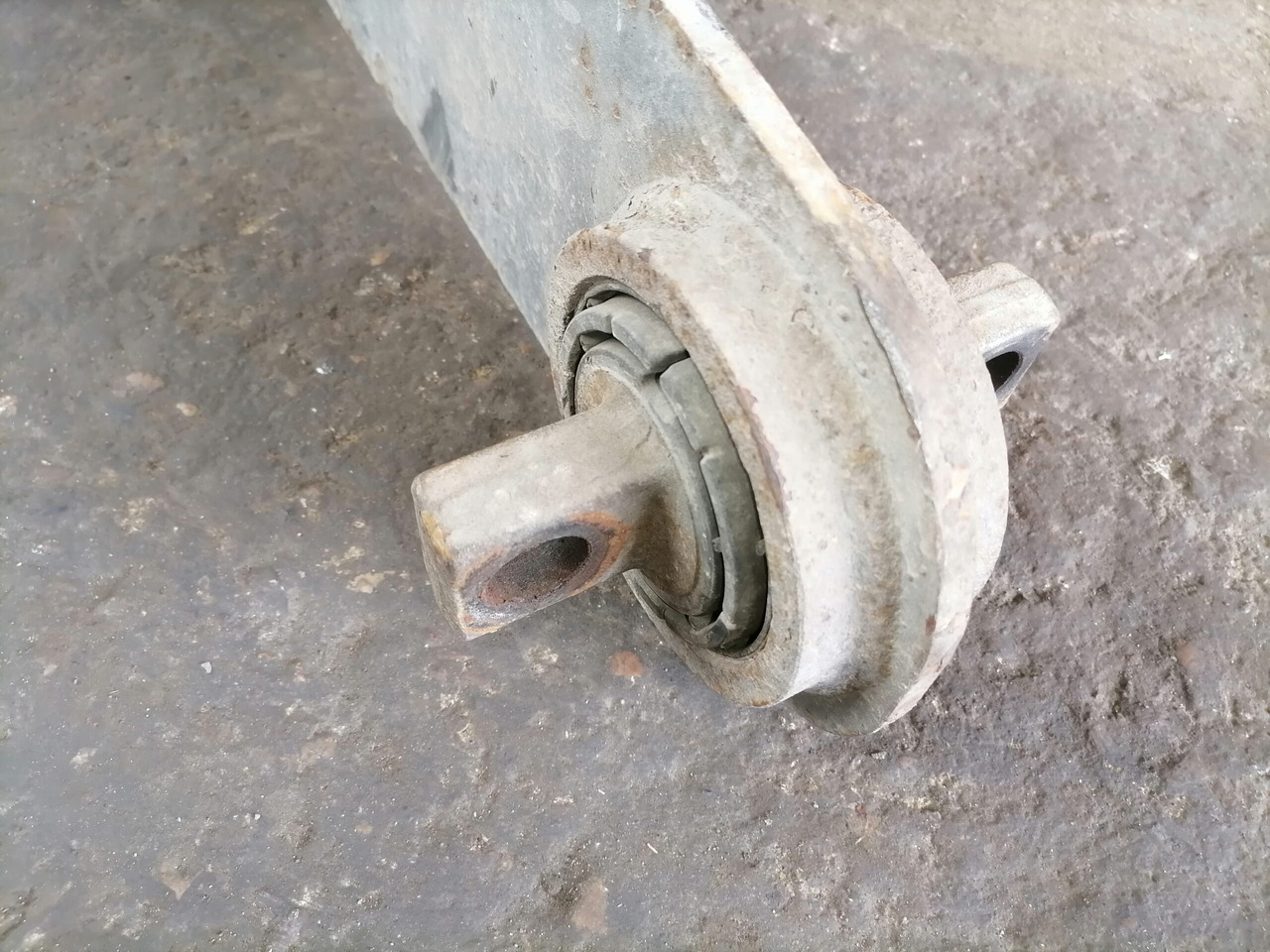 Scania Anti-roll bar 1547385 - Anti-roll bar for Truck: picture 4 Scania Anti-roll bar 1547385 - Anti-roll bar for Truck: picture 4