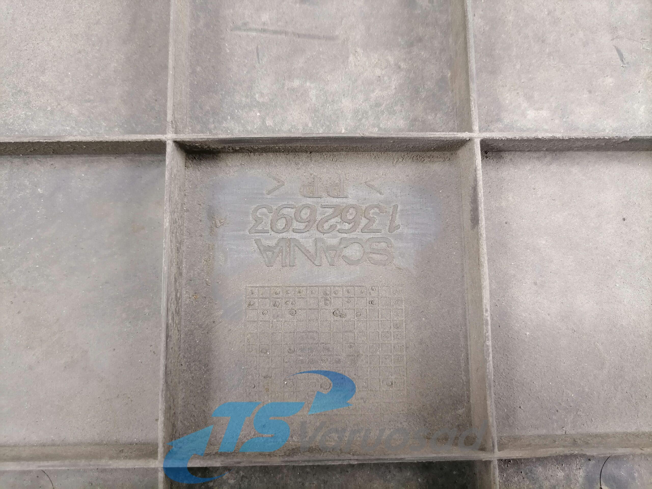 Scania Battery cover 1362693 - Battery for Truck: picture 3 Scania Battery cover 1362693 - Battery for Truck: picture 3