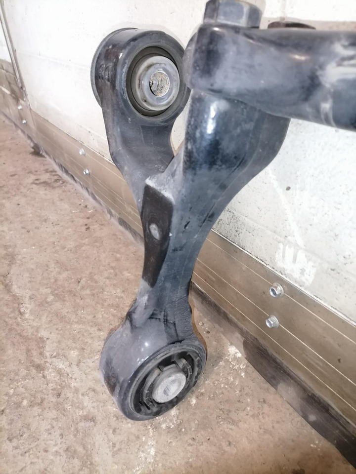 Scania Cab anti-roll bar 2720975 - Cab suspension for Truck: picture 2 Scania Cab anti-roll bar 2720975 - Cab suspension for Truck: picture 2