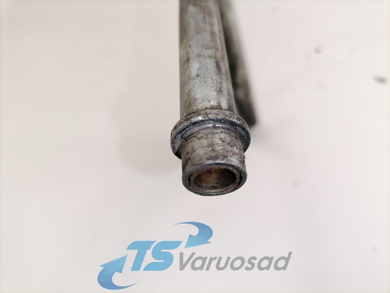 Scania Compressor air pipe 1863947 - Air brake compressor for Truck: picture 2 Scania Compressor air pipe 1863947 - Air brake compressor for Truck: picture 2