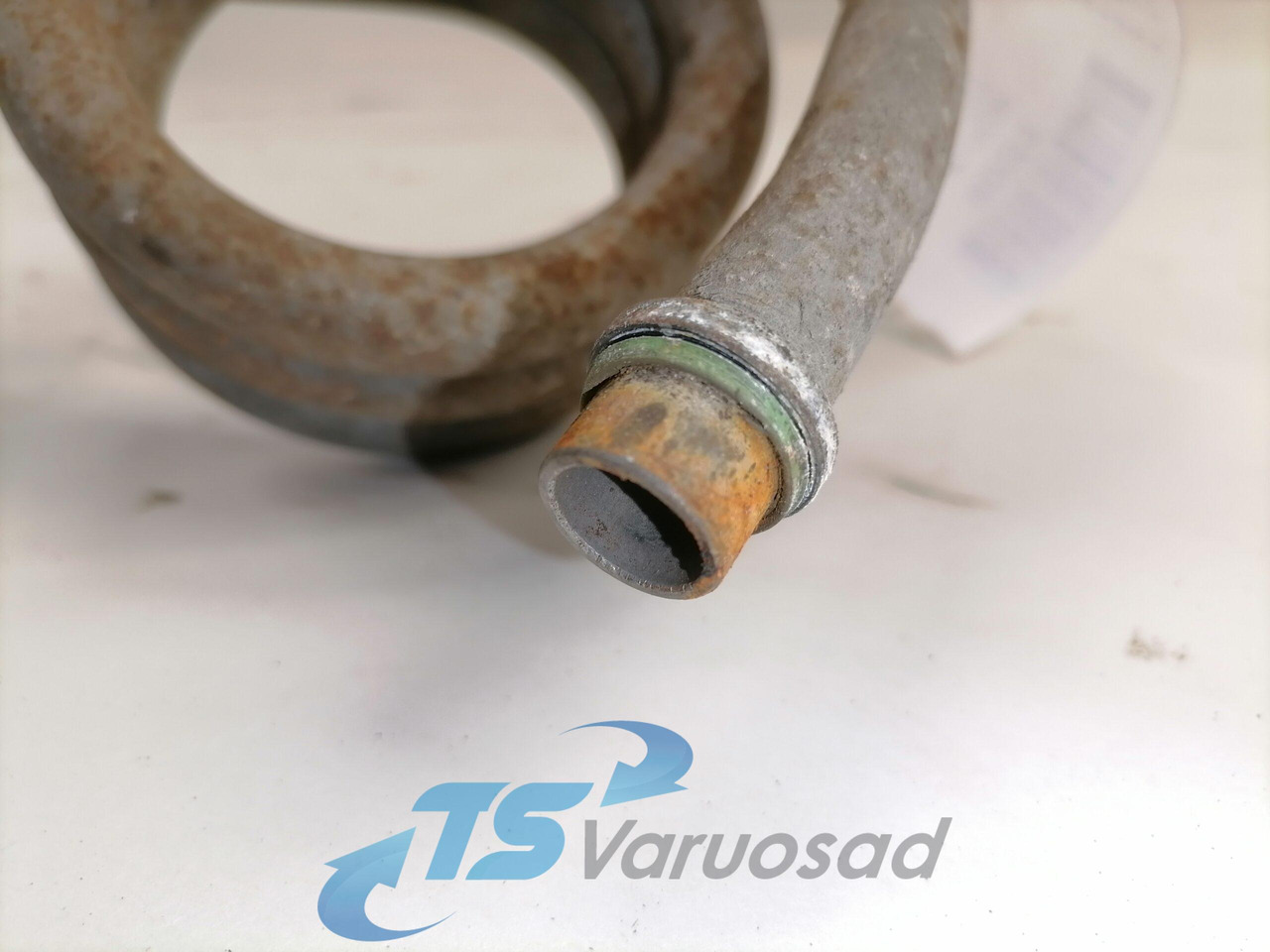 Scania Compressor air pipe 1933077 - Air brake compressor for Truck: picture 3 Scania Compressor air pipe 1933077 - Air brake compressor for Truck: picture 3