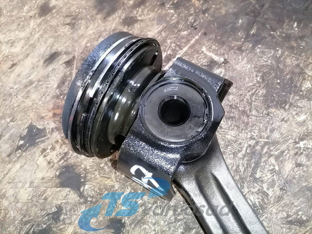 Scania Connecting rod + piston 2263286 - Piston/ Ring/ Bushing for Truck: picture 5 Scania Connecting rod + piston 2263286 - Piston/ Ring/ Bushing for Truck: picture 5