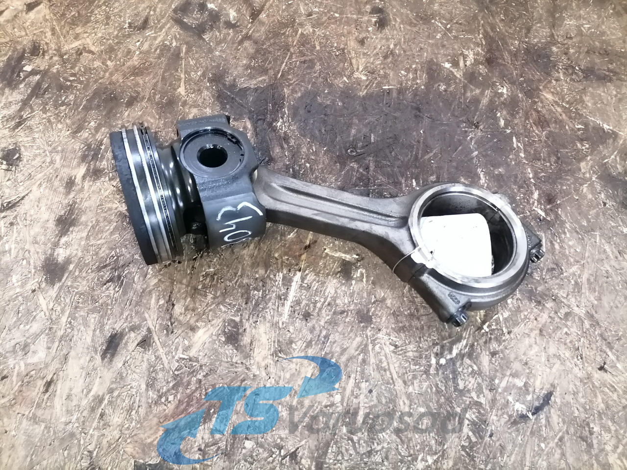 Scania Connecting rod + piston 2263286 - Piston/ Ring/ Bushing for Truck: picture 1 Scania Connecting rod + piston 2263286 - Piston/ Ring/ Bushing for Truck: picture 1