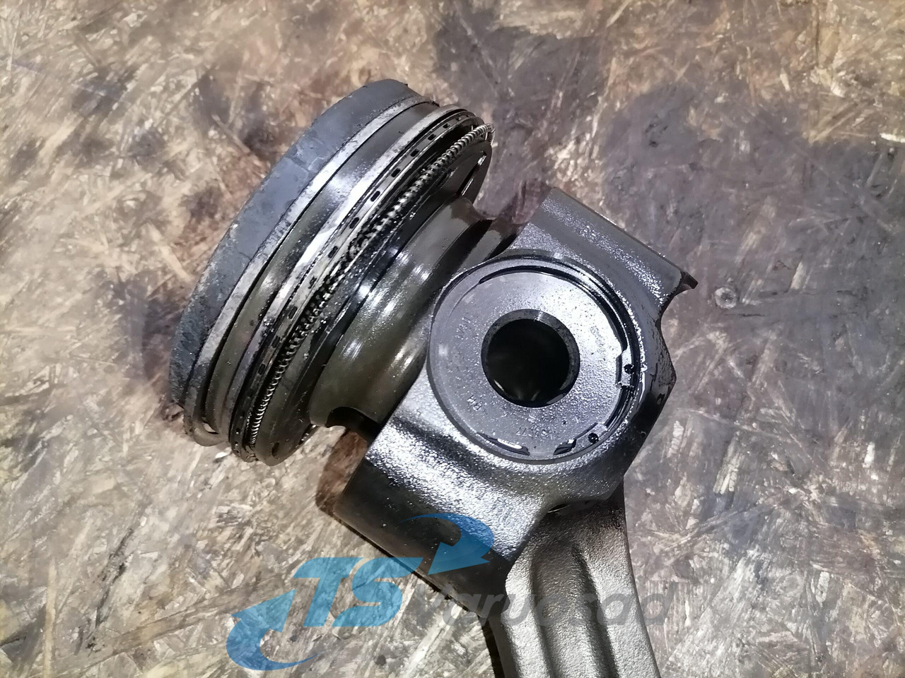 Scania Connecting rod + piston 2263286 - Piston/ Ring/ Bushing for Truck: picture 4 Scania Connecting rod + piston 2263286 - Piston/ Ring/ Bushing for Truck: picture 4