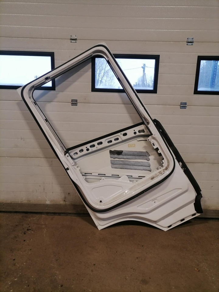 Scania Door 2653996 - Door and parts for Truck: picture 4 Scania Door 2653996 - Door and parts for Truck: picture 4