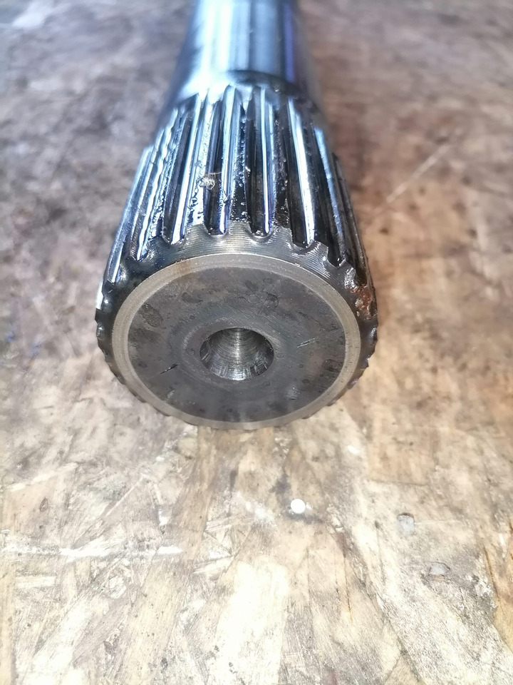 Scania Drive shaft 1761195 - Drive shaft for Truck: picture 3 Scania Drive shaft 1761195 - Drive shaft for Truck: picture 3