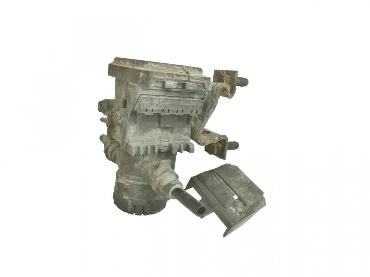 Scania EBS brake valve 1754939 - Brake valve for Truck: picture 1 Scania EBS brake valve 1754939 - Brake valve for Truck: picture 1