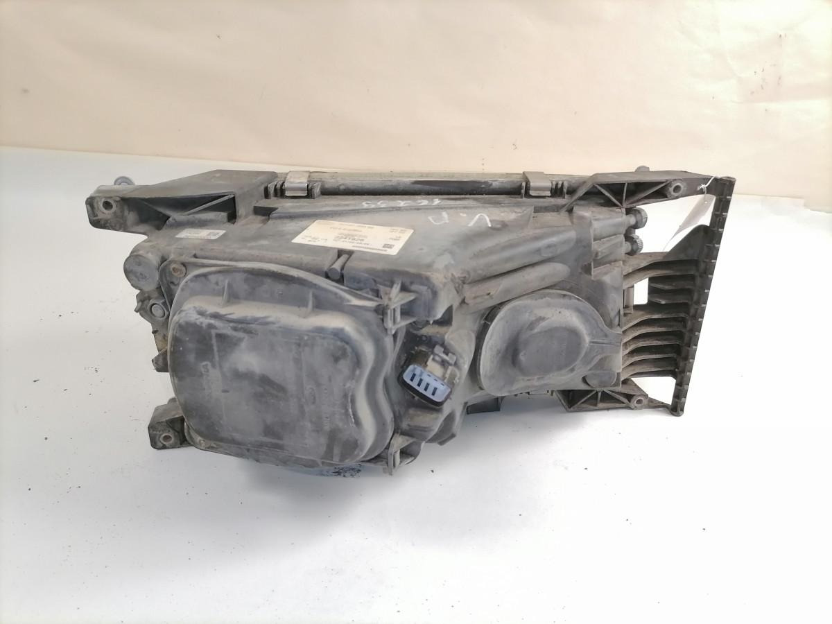 Scania Esituli, vasak 2241826 - Lights/ Lighting for Truck: picture 3 Scania Esituli, vasak 2241826 - Lights/ Lighting for Truck: picture 3