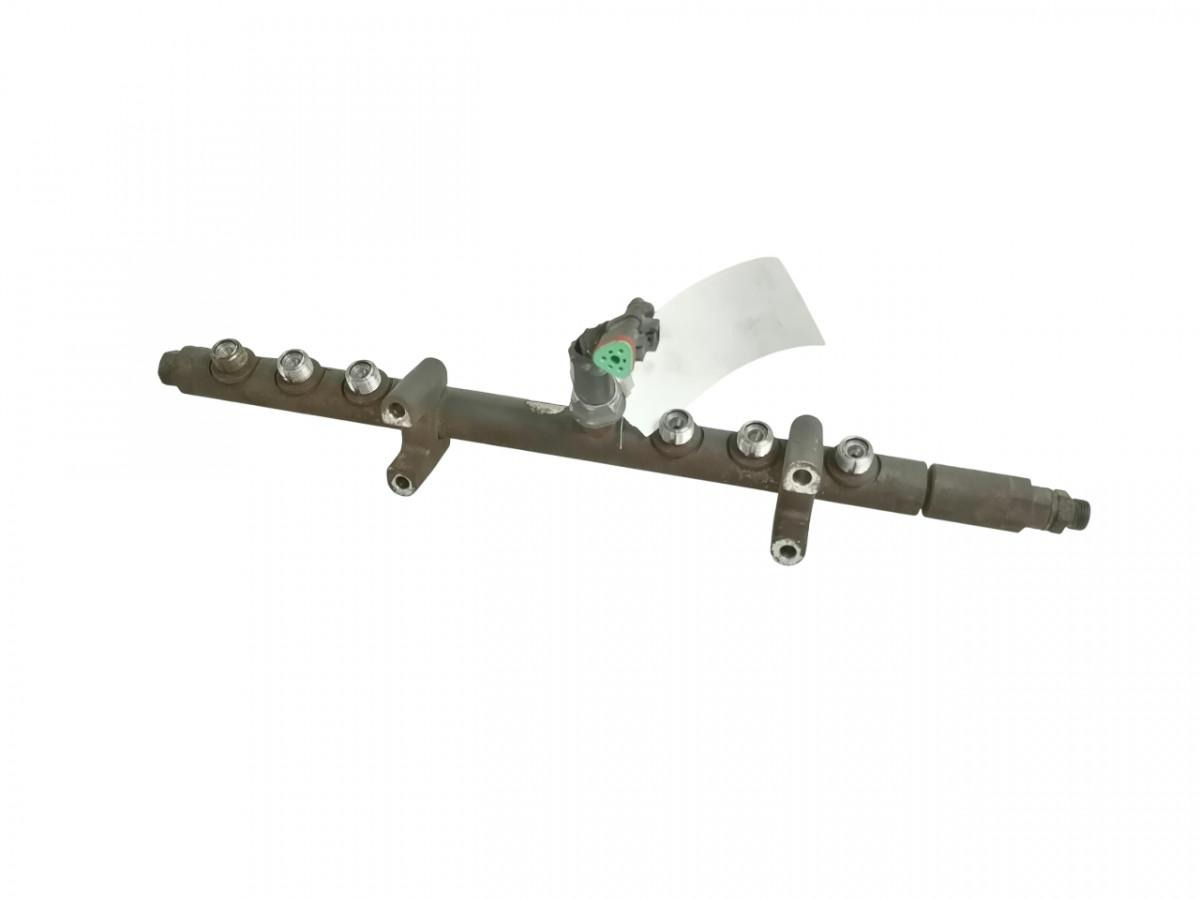 Scania Fuel collector 2002833 - Fuel system for Truck: picture 1 Scania Fuel collector 2002833 - Fuel system for Truck: picture 1