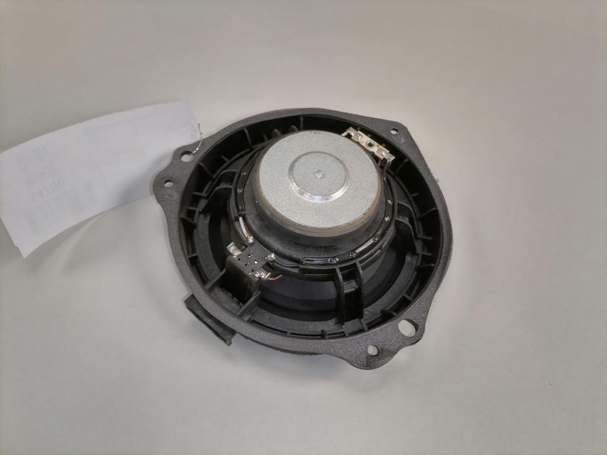 Scania Kõlar 2026780 - Cab and interior for Truck: picture 4 Scania Kõlar 2026780 - Cab and interior for Truck: picture 4