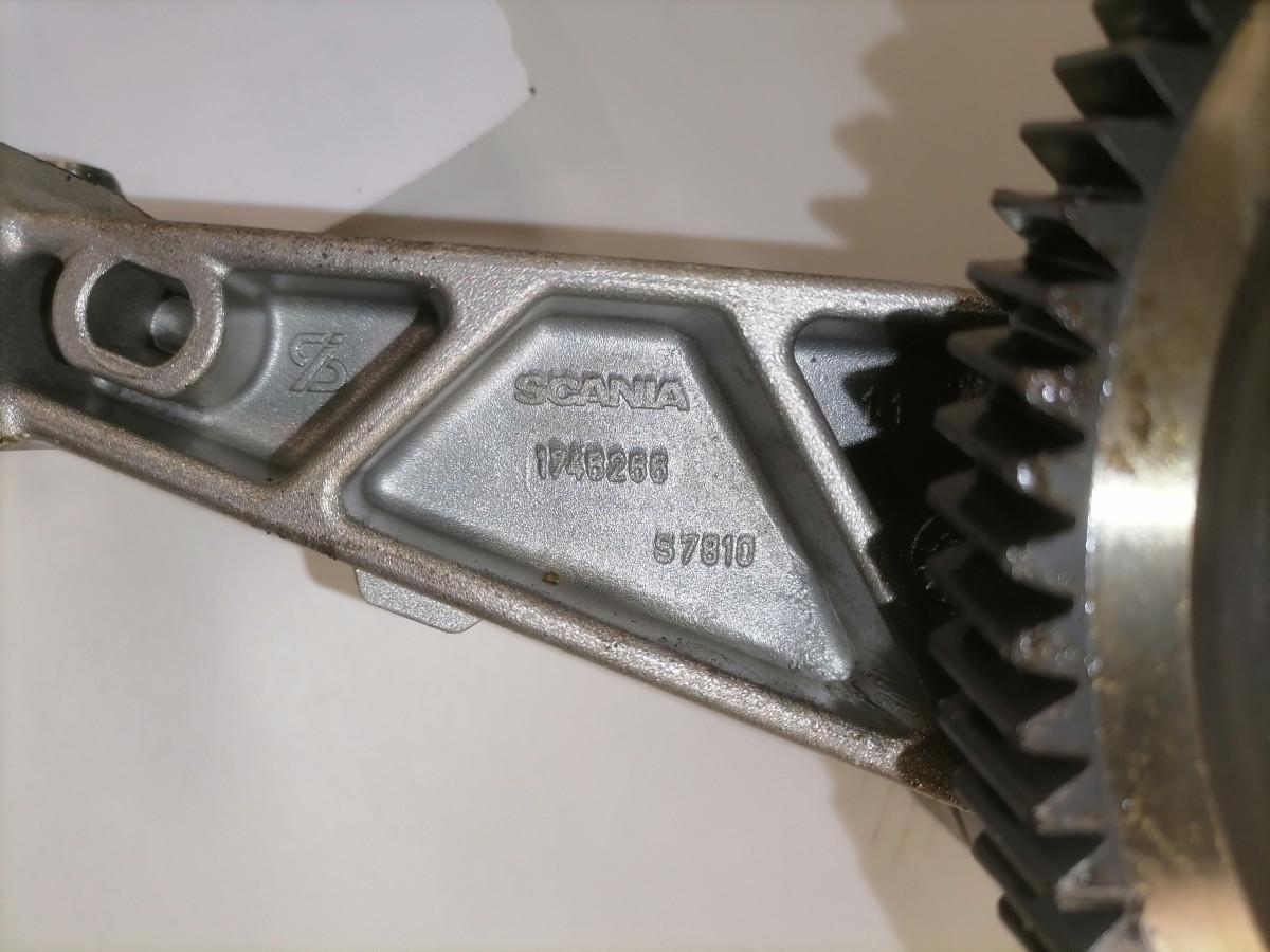 Scania Oil pump 2106275 - Oil pump for Truck: picture 4 Scania Oil pump 2106275 - Oil pump for Truck: picture 4