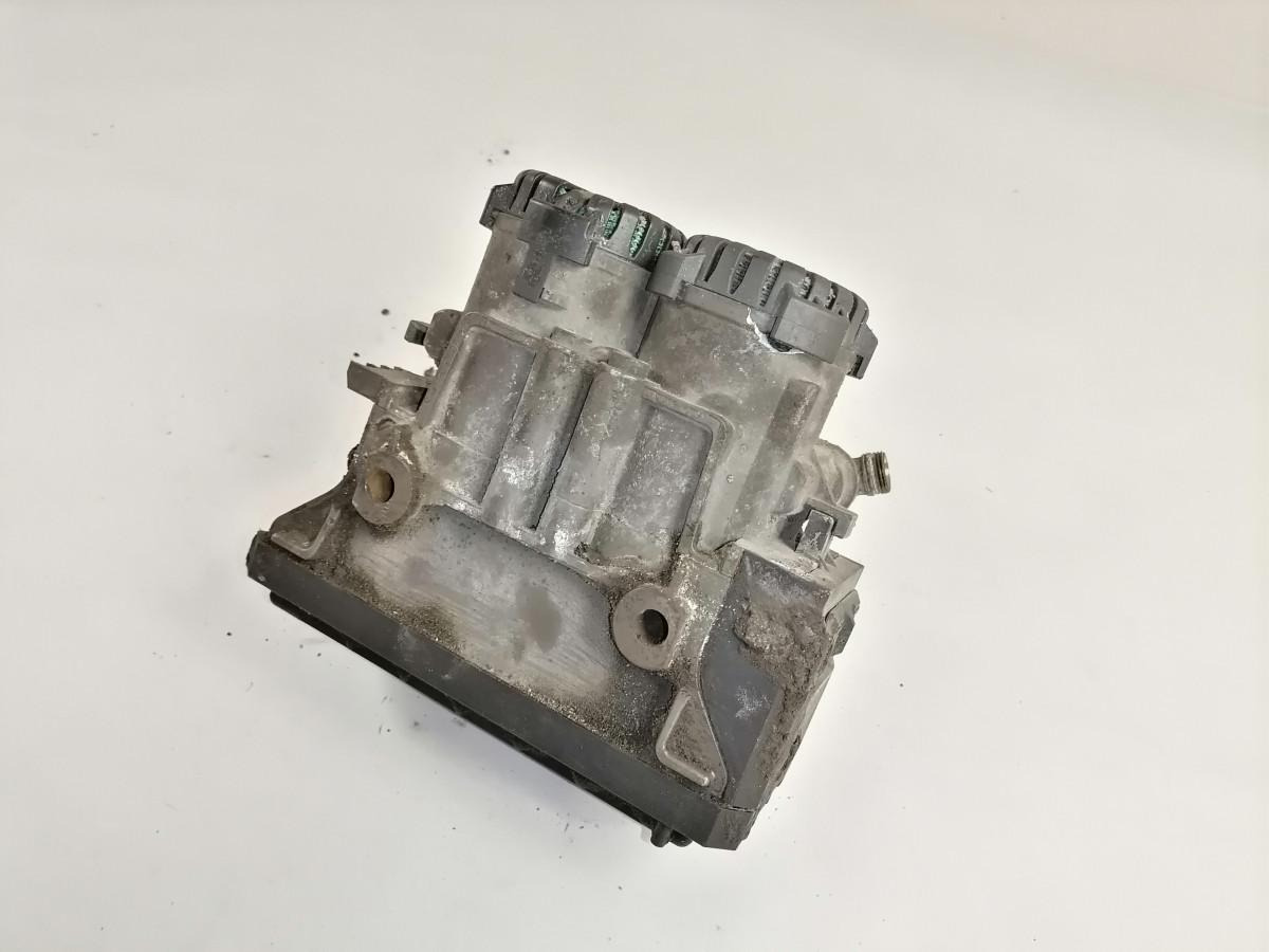 Scania Rear axel brake pressure control valve 1879280 - Brake valve for Truck: picture 3 Scania Rear axel brake pressure control valve 1879280 - Brake valve for Truck: picture 3