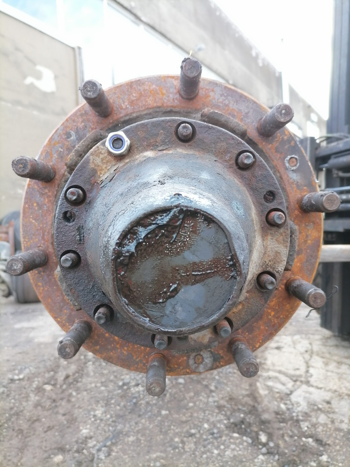 Scania Rear axel housing 1413991 - Axle and parts for Truck: picture 3 Scania Rear axel housing 1413991 - Axle and parts for Truck: picture 3