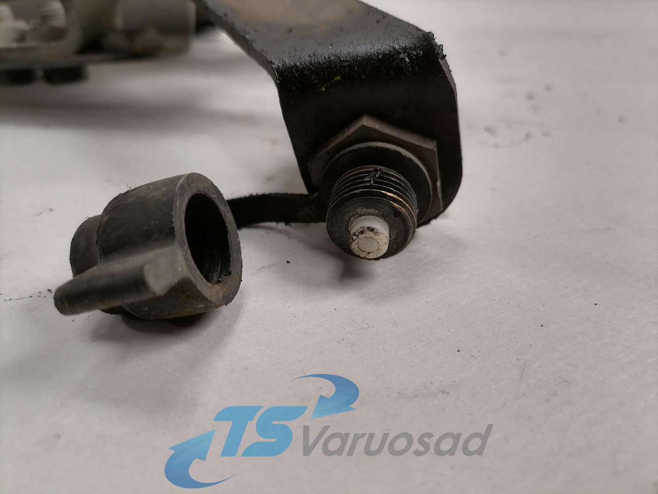 Scania Roolisüsteemi õlimahuti kandur 1446713 - Steering hose for Truck: picture 4 Scania Roolisüsteemi õlimahuti kandur 1446713 - Steering hose for Truck: picture 4