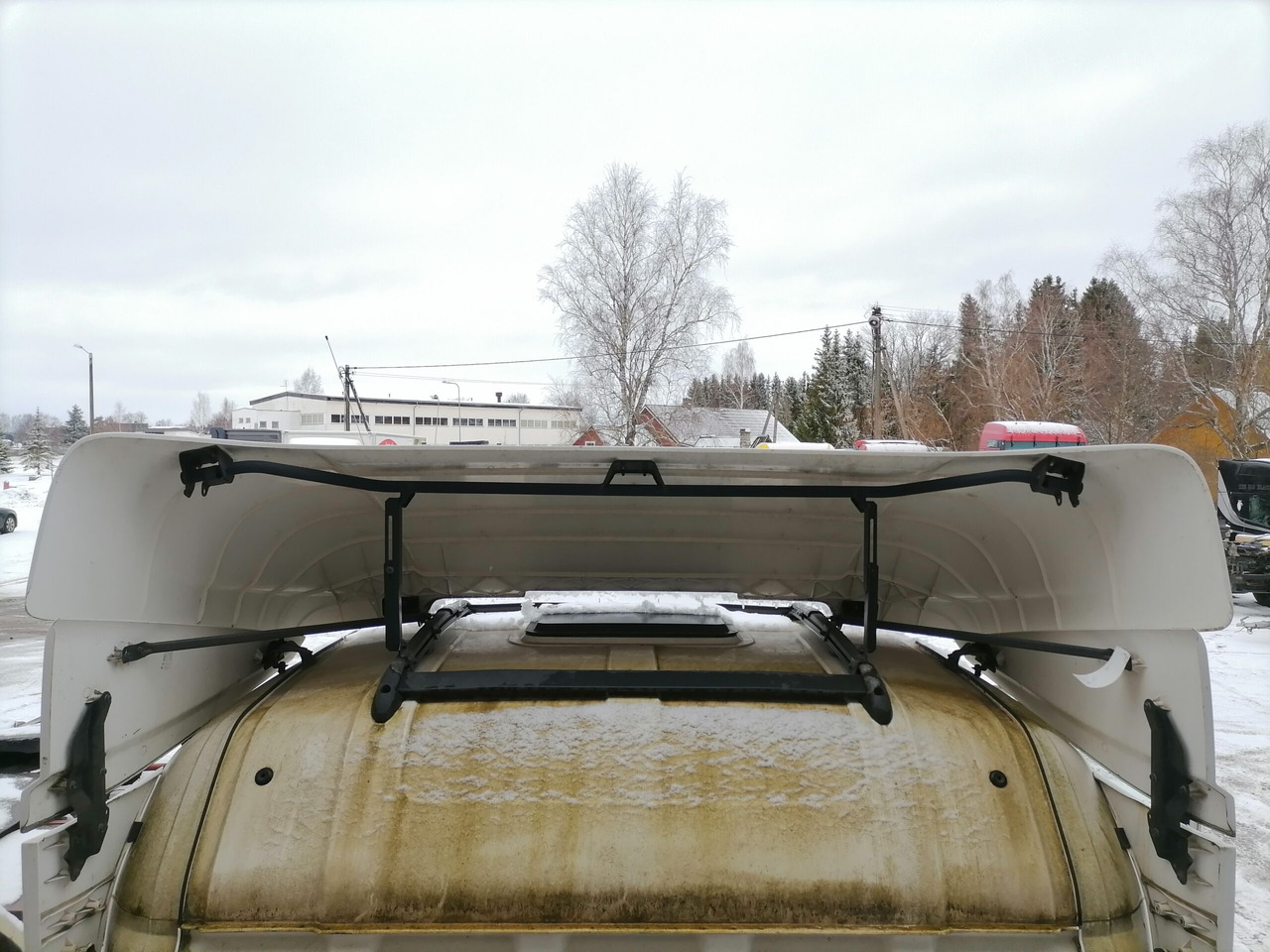 Scania Scania cab wind deflector, roof 1757973 - Aerodynamics/ Spoiler for Truck: picture 5 Scania Scania cab wind deflector, roof 1757973 - Aerodynamics/ Spoiler for Truck: picture 5