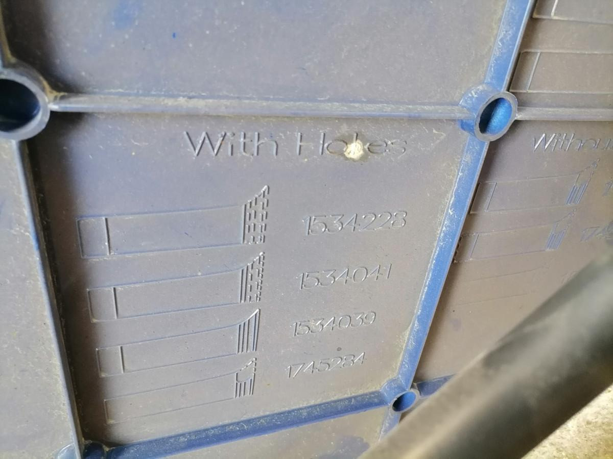 Scania Scania kabiini tuulesuunaja, vasak külg 1534228 - Aerodynamics/ Spoiler for Truck: picture 5 Scania Scania kabiini tuulesuunaja, vasak külg 1534228 - Aerodynamics/ Spoiler for Truck: picture 5