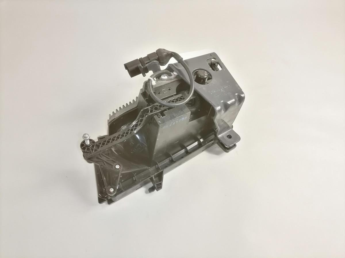 Scania Udutuli, parem 2760425 - Lights/ Lighting for Truck: picture 4 Scania Udutuli, parem 2760425 - Lights/ Lighting for Truck: picture 4