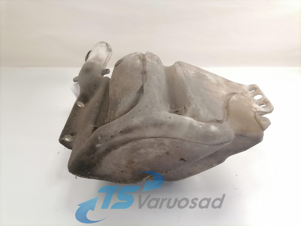 Scania Windscreen washer fluid tank 1772662 - Wiper for Truck: picture 3 Scania Windscreen washer fluid tank 1772662 - Wiper for Truck: picture 3