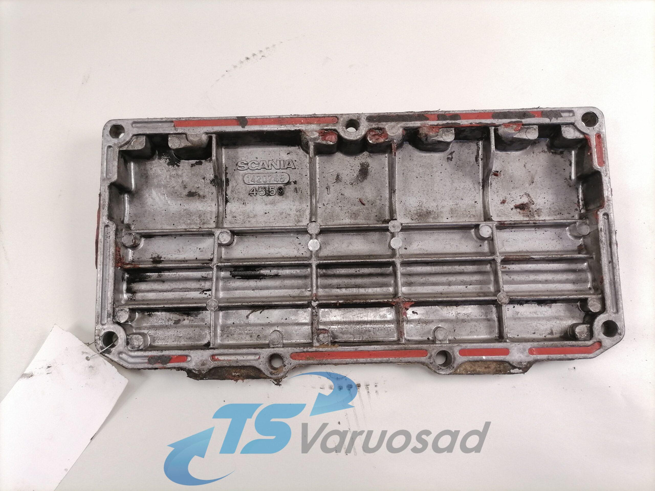 Scania engine side cover 1420745 - Engine and parts for Truck: picture 3 Scania engine side cover 1420745 - Engine and parts for Truck: picture 3