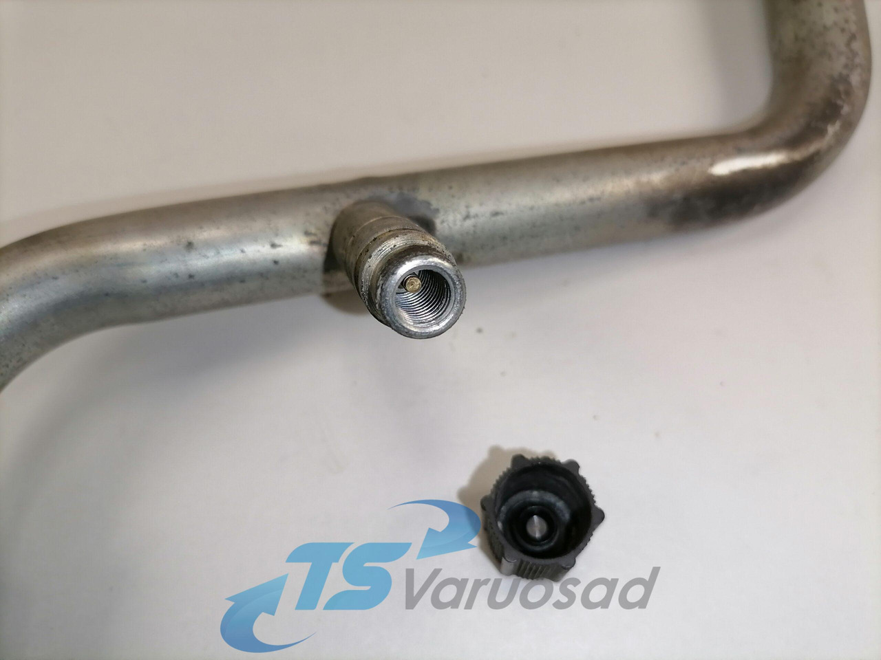 Volvo A/C pipe 20752895 - Heating/ Ventilation for Truck: picture 5 Volvo A/C pipe 20752895 - Heating/ Ventilation for Truck: picture 5