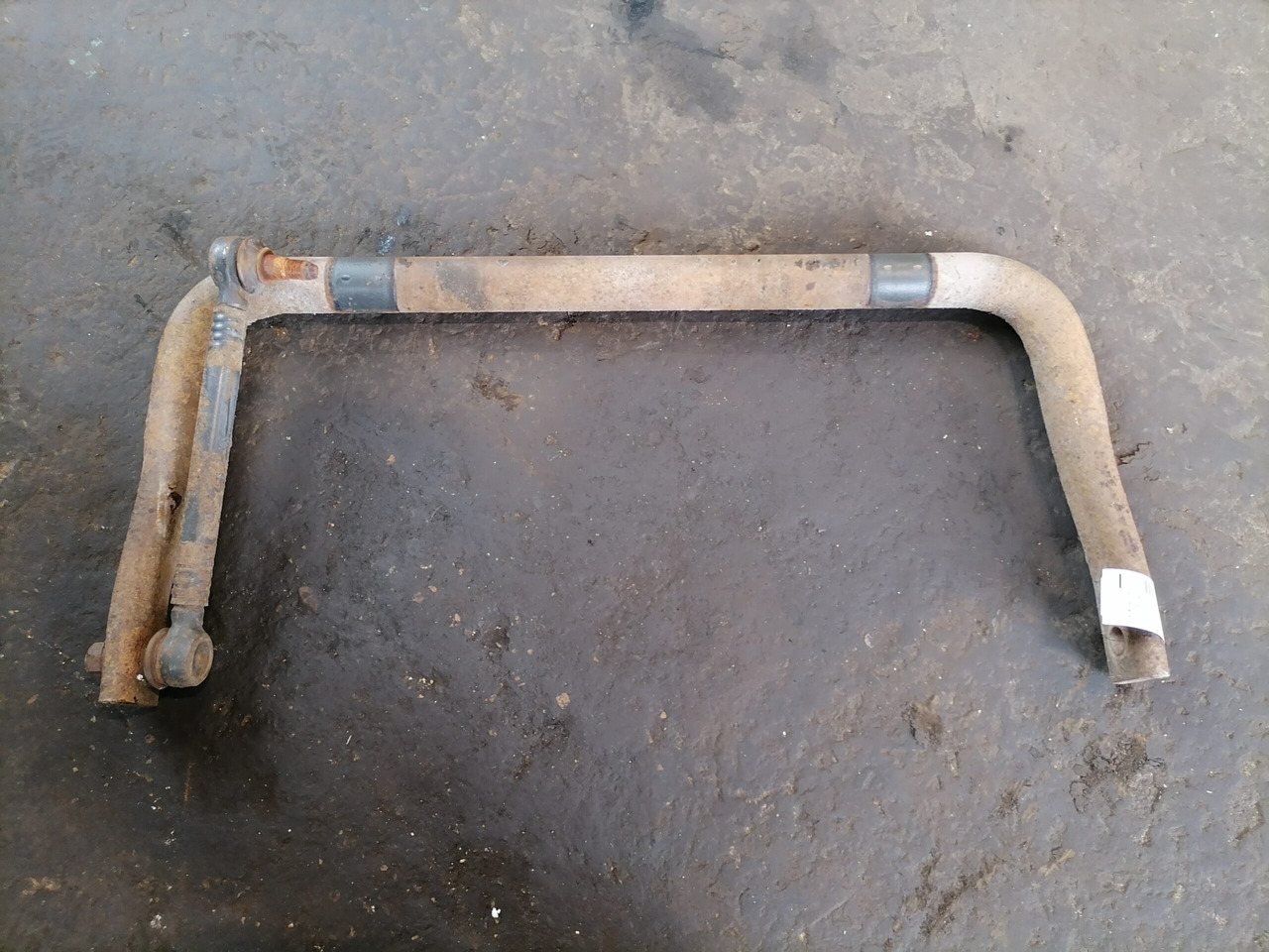 Volvo Anti-roll bar 20443075 - Anti-roll bar for Truck: picture 2 Volvo Anti-roll bar 20443075 - Anti-roll bar for Truck: picture 2