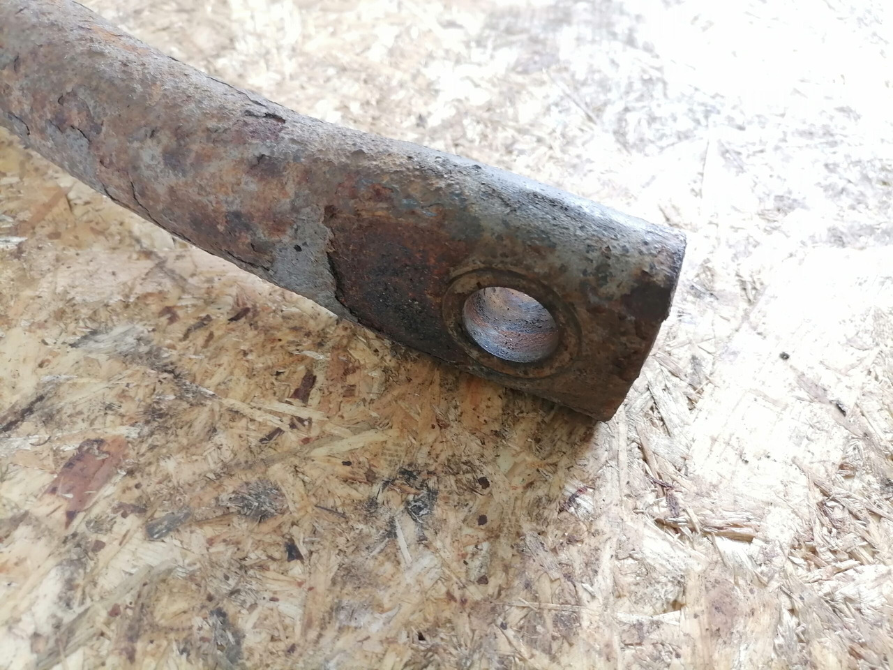 Volvo Anti-roll bar 20532261 - Anti-roll bar for Truck: picture 4 Volvo Anti-roll bar 20532261 - Anti-roll bar for Truck: picture 4