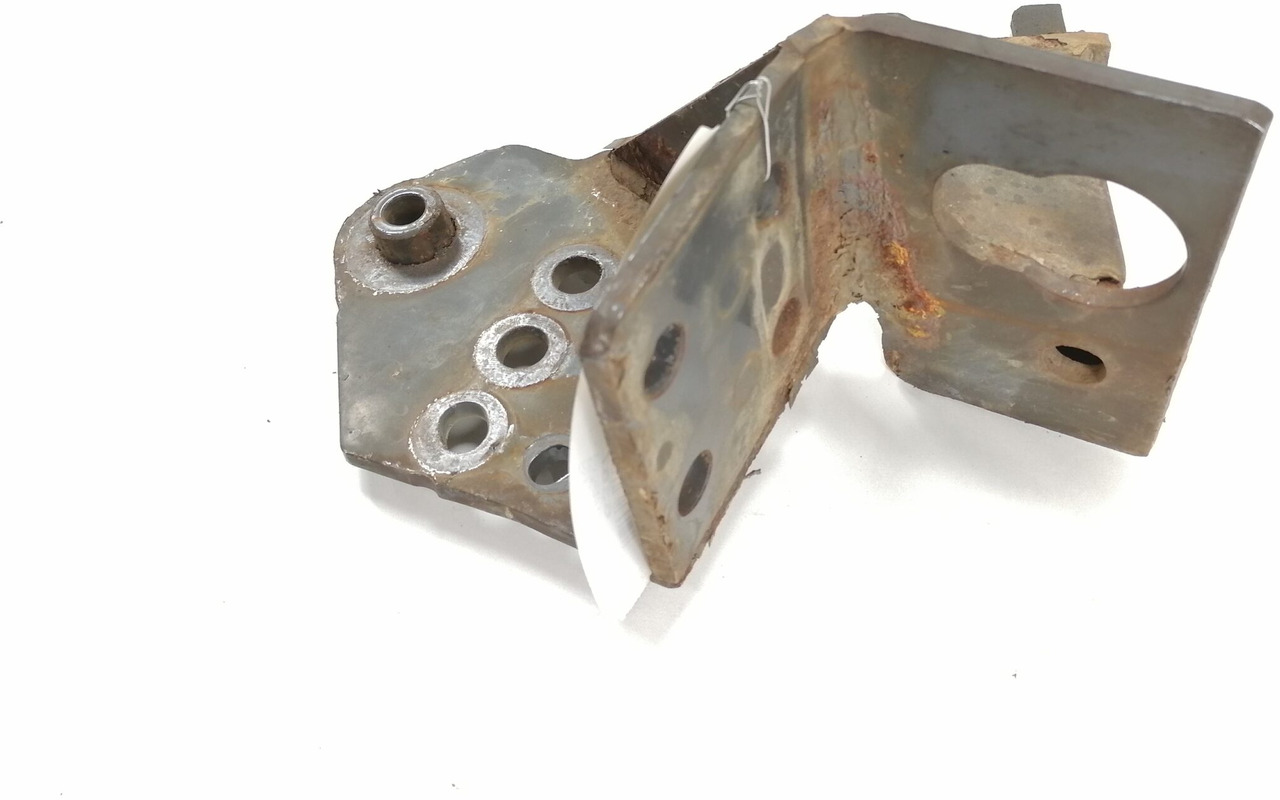 Volvo Bumper bracket 20499243 - Bumper for Truck: picture 3 Volvo Bumper bracket 20499243 - Bumper for Truck: picture 3