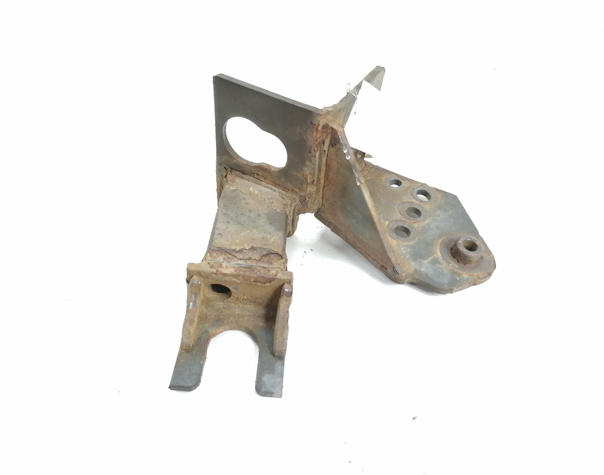 Volvo Bumper bracket 20499243 - Bumper for Truck: picture 1 Volvo Bumper bracket 20499243 - Bumper for Truck: picture 1