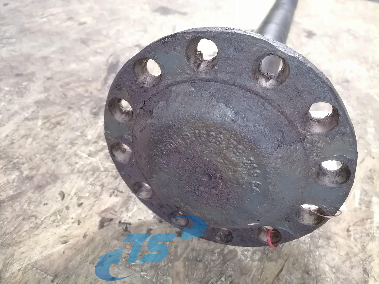 Volvo Drive shaft 1524628 - Drive shaft for Truck: picture 3 Volvo Drive shaft 1524628 - Drive shaft for Truck: picture 3