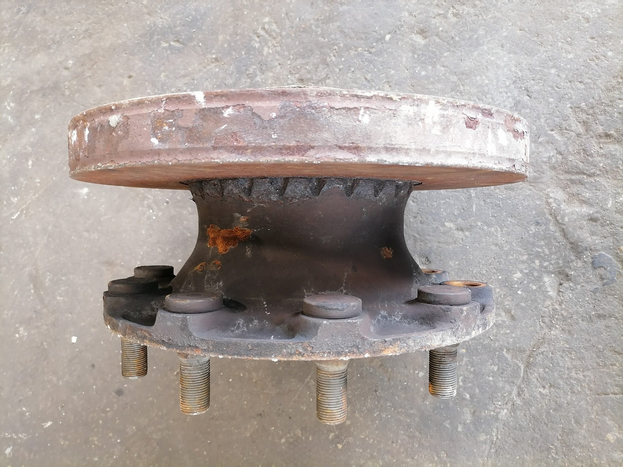 Volvo First wheel hub 1026659 - Wheel hub for Truck: picture 4 Volvo First wheel hub 1026659 - Wheel hub for Truck: picture 4
