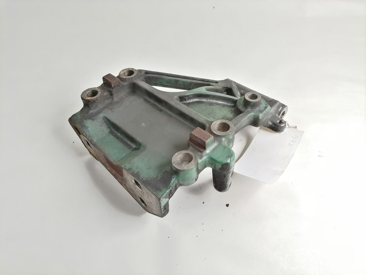 Volvo Generaatori kandur 20922883 - Alternator for Truck: picture 3 Volvo Generaatori kandur 20922883 - Alternator for Truck: picture 3