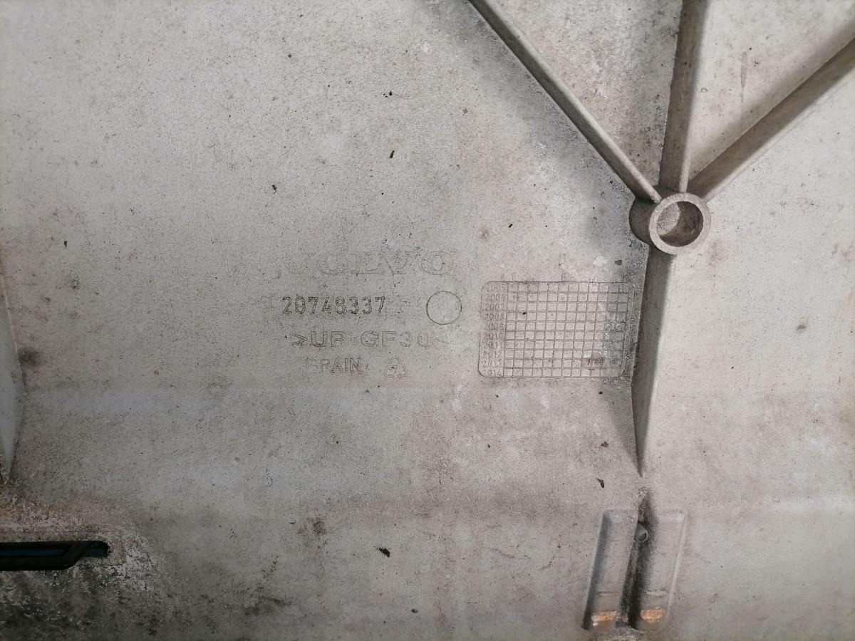 Volvo Grille panel 20748337 - Grill for Truck: picture 5 Volvo Grille panel 20748337 - Grill for Truck: picture 5