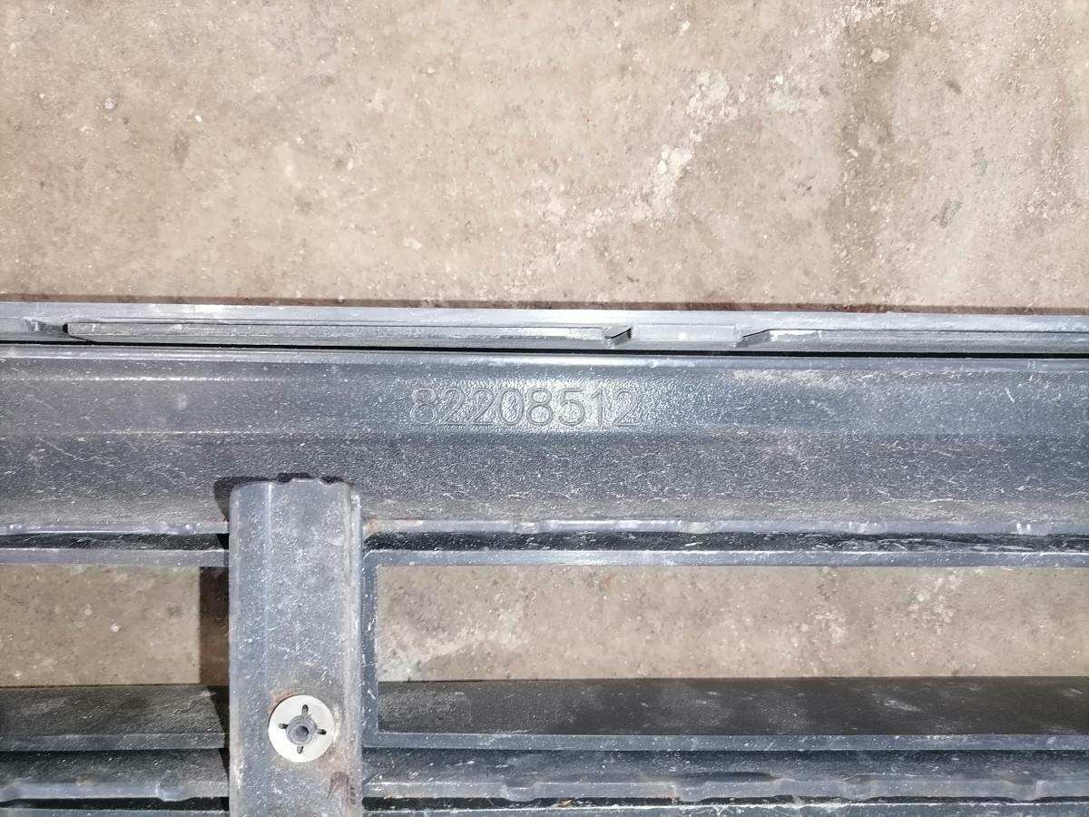 Volvo Grille panel 82208512 - Grill for Truck: picture 4 Volvo Grille panel 82208512 - Grill for Truck: picture 4