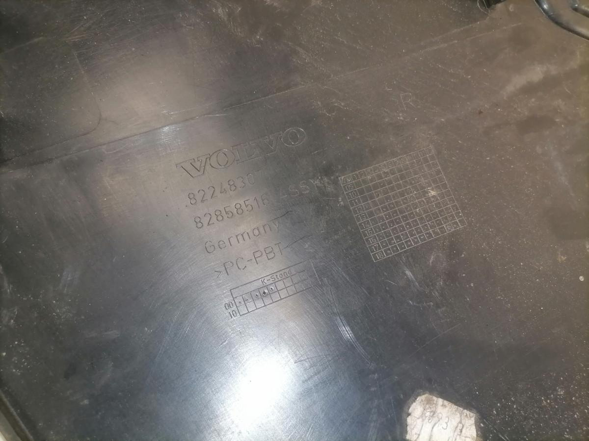 Volvo Iluvõre plastik 82858516 - Grill for Truck: picture 4 Volvo Iluvõre plastik 82858516 - Grill for Truck: picture 4