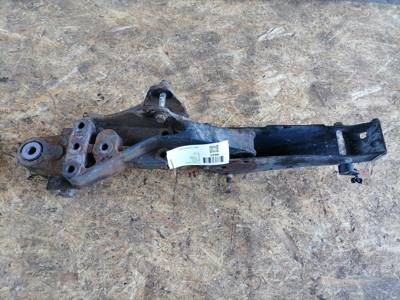 Volvo Kabiini kandur, tagumine 20467739 - Cab suspension for Truck: picture 3 Volvo Kabiini kandur, tagumine 20467739 - Cab suspension for Truck: picture 3