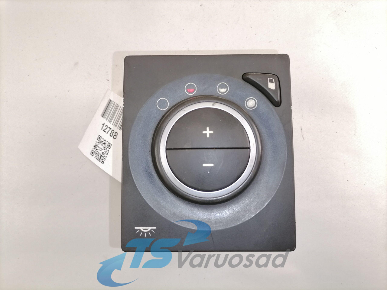 Volvo Lüliti, salongi valgustus 22049578 - Cab for Truck: picture 3 Volvo Lüliti, salongi valgustus 22049578 - Cab for Truck: picture 3