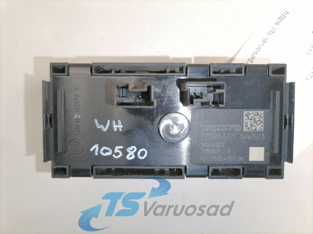 Volvo Lülitite moodul 22026373 - Cab for Truck: picture 2 Volvo Lülitite moodul 22026373 - Cab for Truck: picture 2