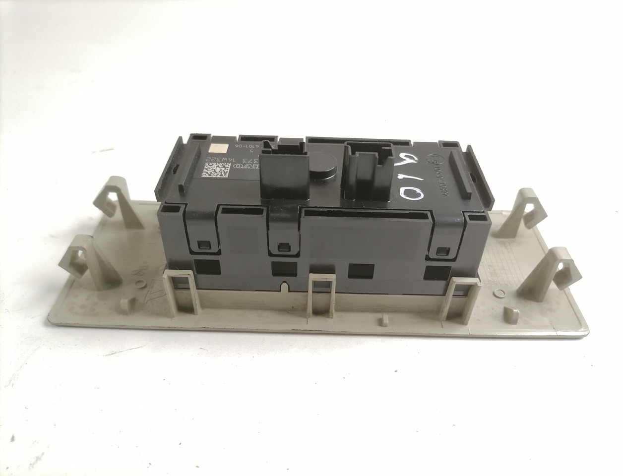 Volvo Lülitite moodul 22026373 - Cab for Truck: picture 4 Volvo Lülitite moodul 22026373 - Cab for Truck: picture 4