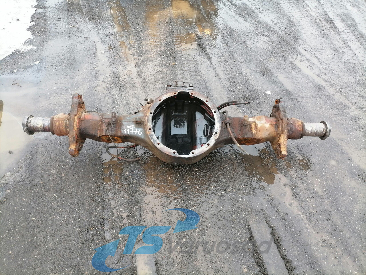 Volvo Rear axel housing 3192132 - Axle and parts for Truck: picture 1 Volvo Rear axel housing 3192132 - Axle and parts for Truck: picture 1
