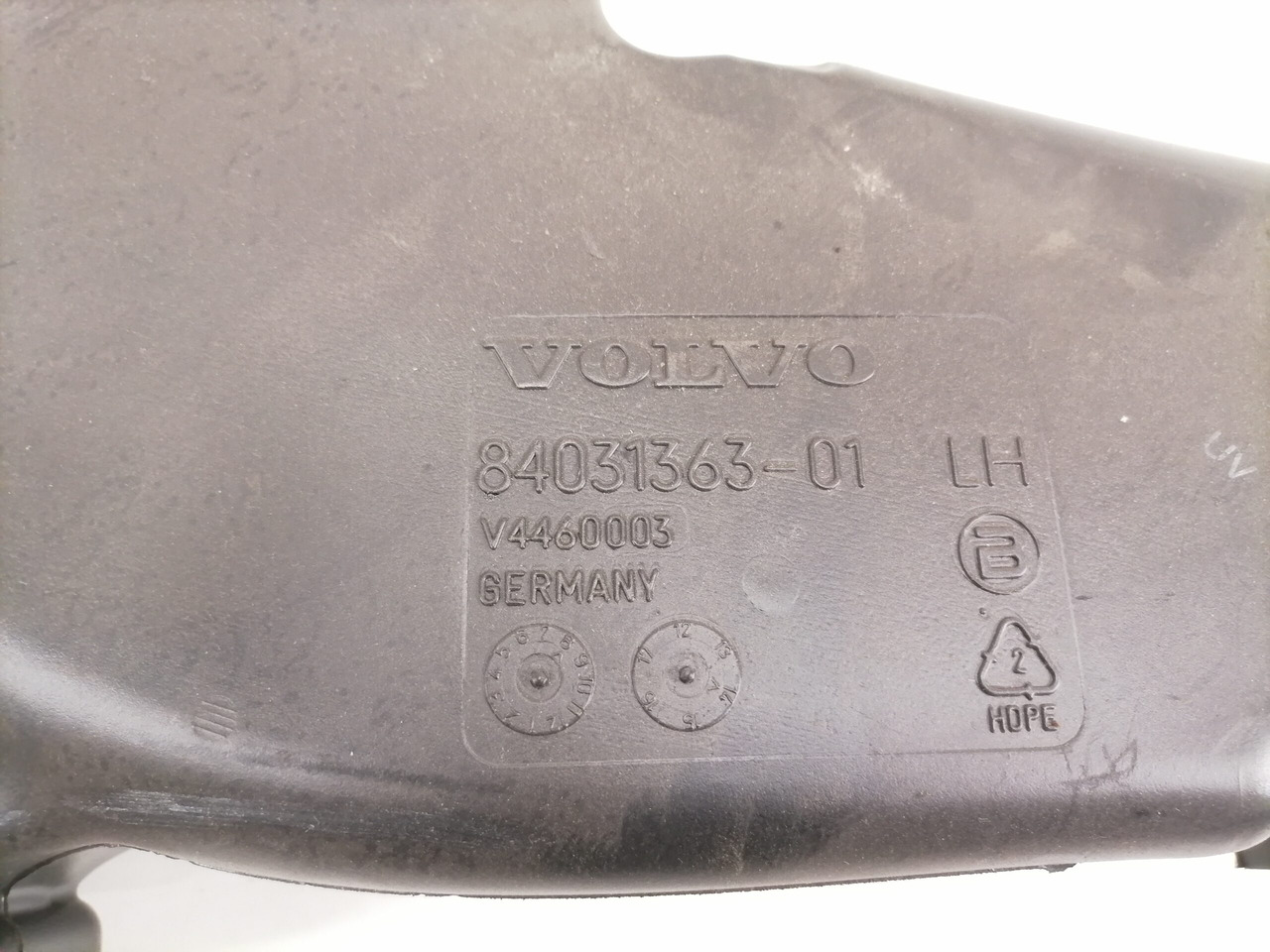 Volvo Salongi plastik 84031363 - Universal part for Truck: picture 2 Volvo Salongi plastik 84031363 - Universal part for Truck: picture 2