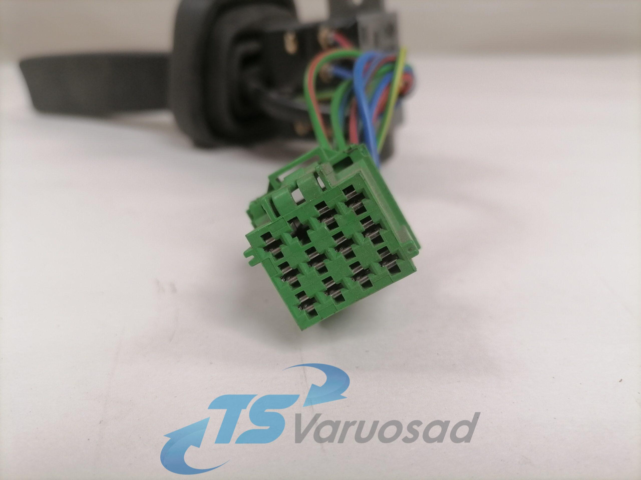 Volvo Switch, wipers 20553738 - Electrical system for Truck: picture 3 Volvo Switch, wipers 20553738 - Electrical system for Truck: picture 3